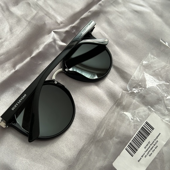 Suzy Levian polarized mirrored sunglasses. - Picture 3 of 5
